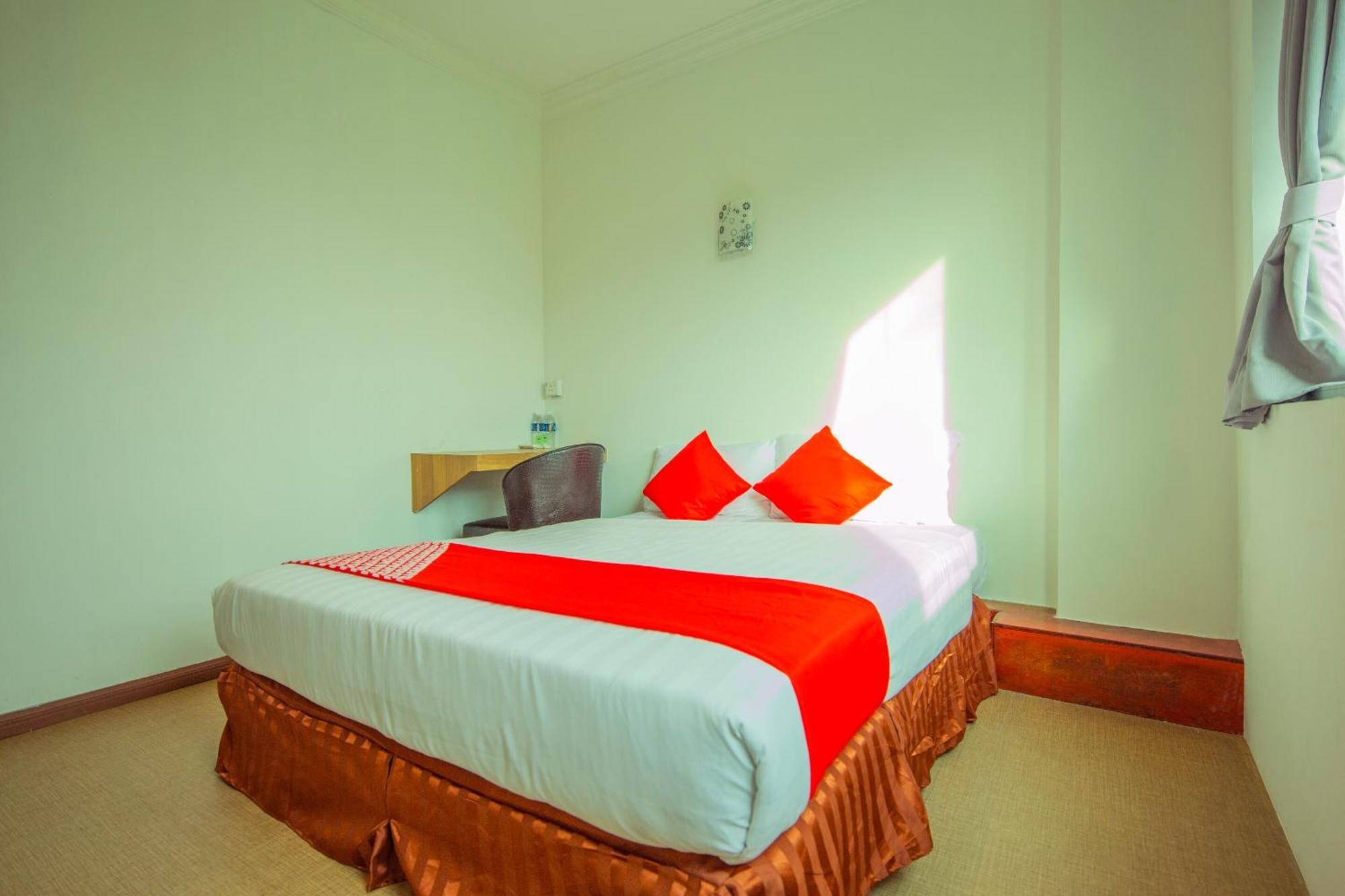 Super Oyo 218 Storytel Hotel Kota Kinabalu Kültér fotó
